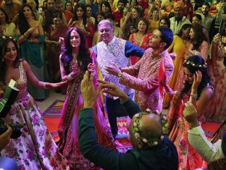 Hintli milyoner İtalya'da 3 gün boyunca düğün yaptı