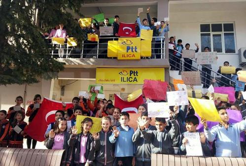 Kahramanmaraş'ta öğrencilerden güvenlik güçlerine mektup
