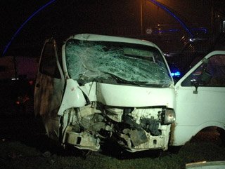 Ankara'da polisten kaçan araç kaza yaptı