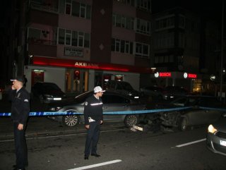 İstanbul'da bıçaklı dehşet 3 kişiyi yaraladı