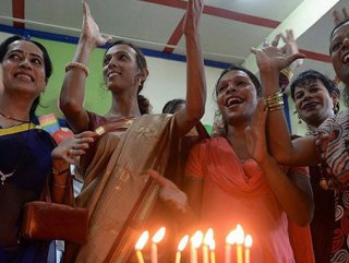 Hindistan'da transseksüeller 3 cins olarak kabul edildi