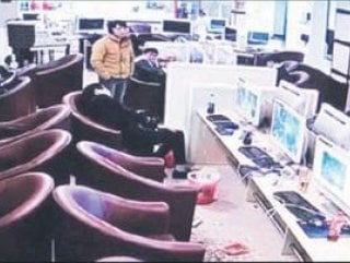 Çin'de 19 saat bilgisayar oyunu oynayan genç öldü