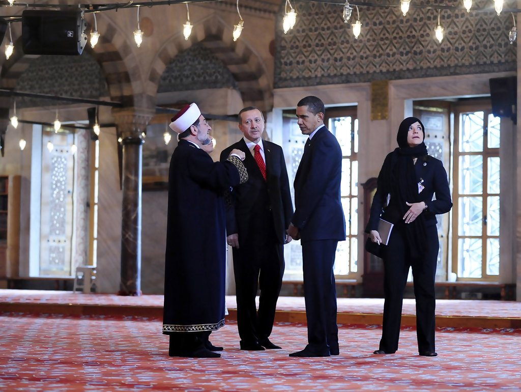 Obama ilk kez Amerika'da camiyi ziyaret etti