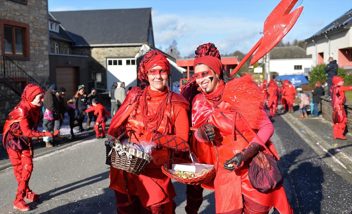 Belçika'nın Türk köyünde karnaval coşkusu