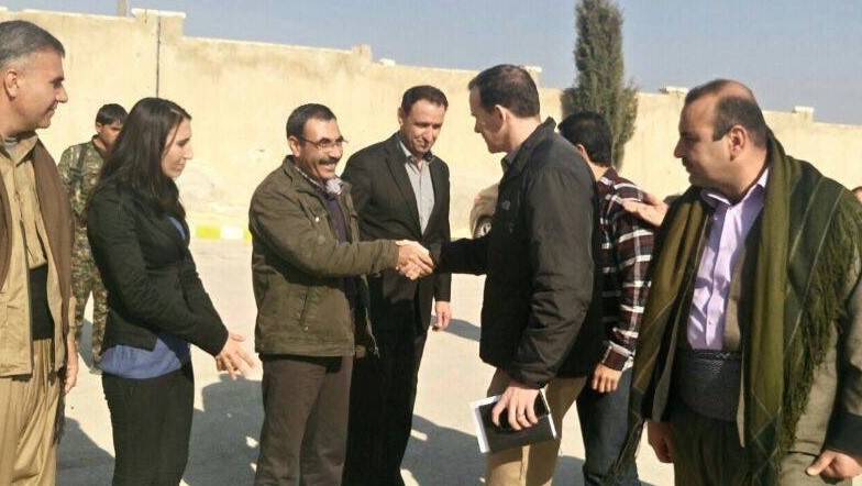 Obama'nın koalisyon elçisi Kobani'ye gitti