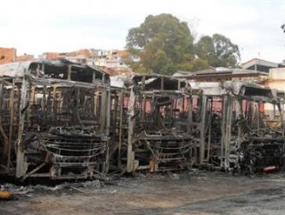 Brezilya'da 34 otobüs ateşe verildi
