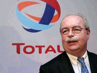 Total'ın CEO'su uçak kazasında öldü