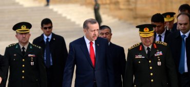 Erdoğan'ın YAŞ ncesi zel'le Anıtkabir ziyareti 