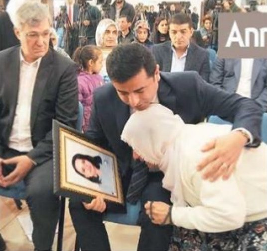 Demirtaş'a çocuklarını kurban etme sözü veren anne